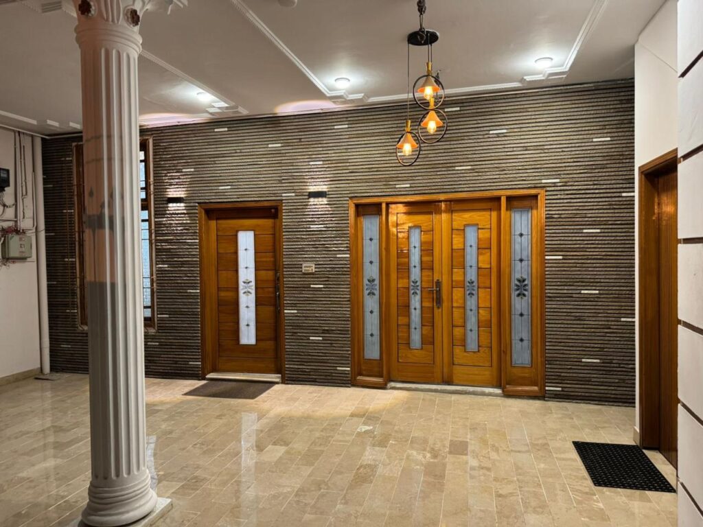 Johar Guest House Karachi - furnished bedroom interior
